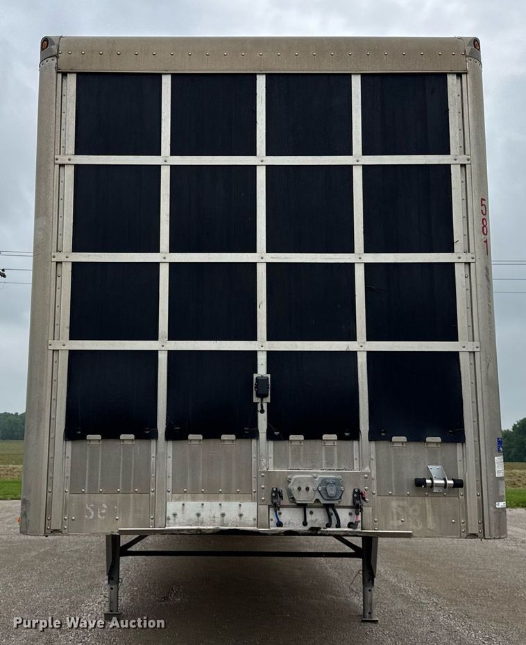 image for item DI9038 2008 EBY livestock trailer