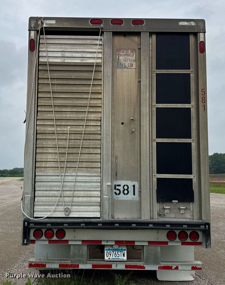 image for item DI9038 2008 EBY livestock trailer