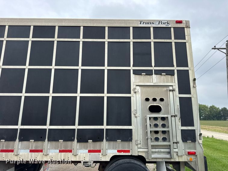 image for item DI9038 2008 EBY livestock trailer