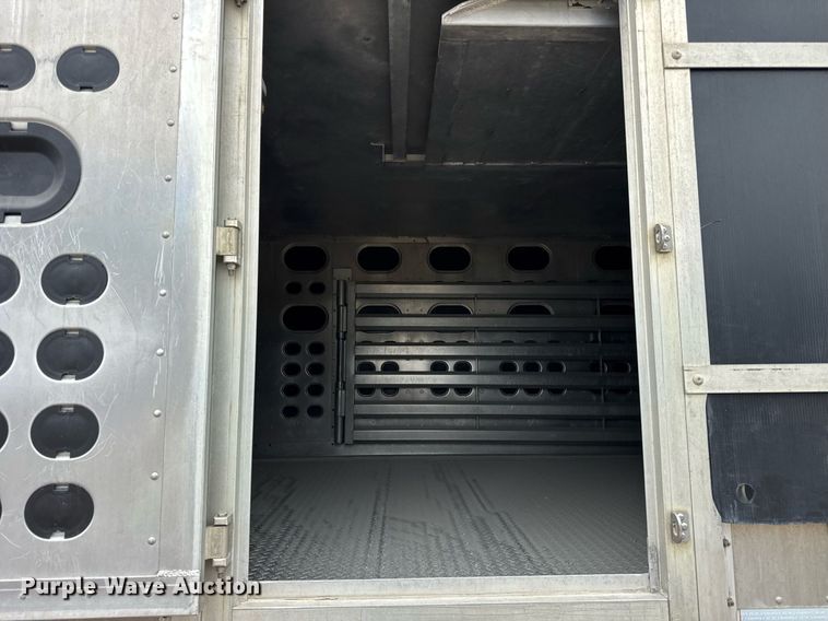 image for item DI9038 2008 EBY livestock trailer