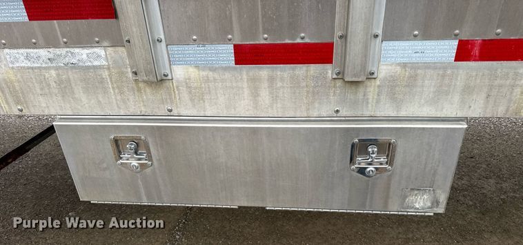 image for item DI9038 2008 EBY livestock trailer