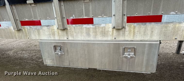 image for item DI9038 2008 EBY livestock trailer