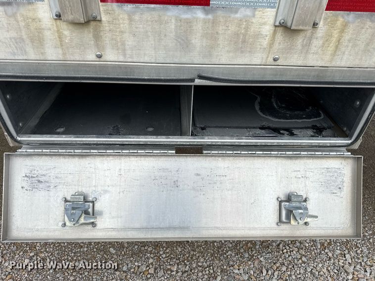 image for item DI9038 2008 EBY livestock trailer