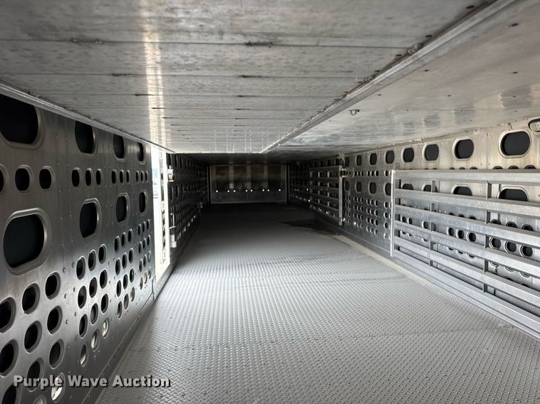 image for item DI9038 2008 EBY livestock trailer