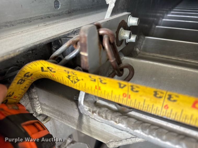 image for item DI9038 2008 EBY livestock trailer