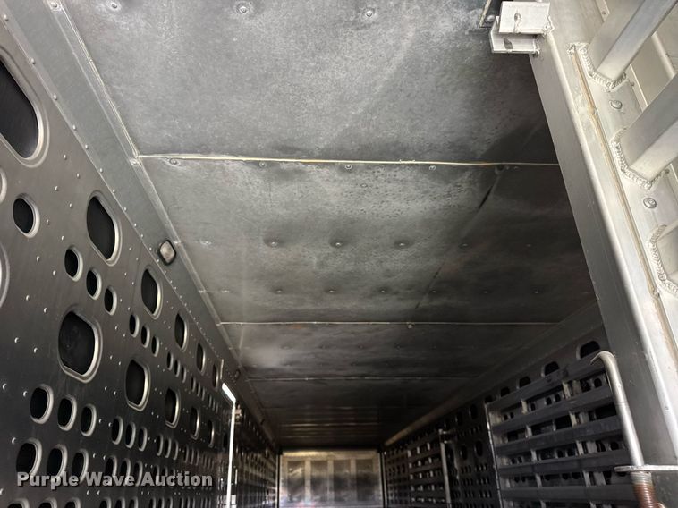 image for item DI9038 2008 EBY livestock trailer