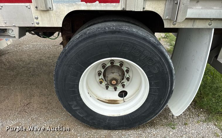 image for item DI9038 2008 EBY livestock trailer