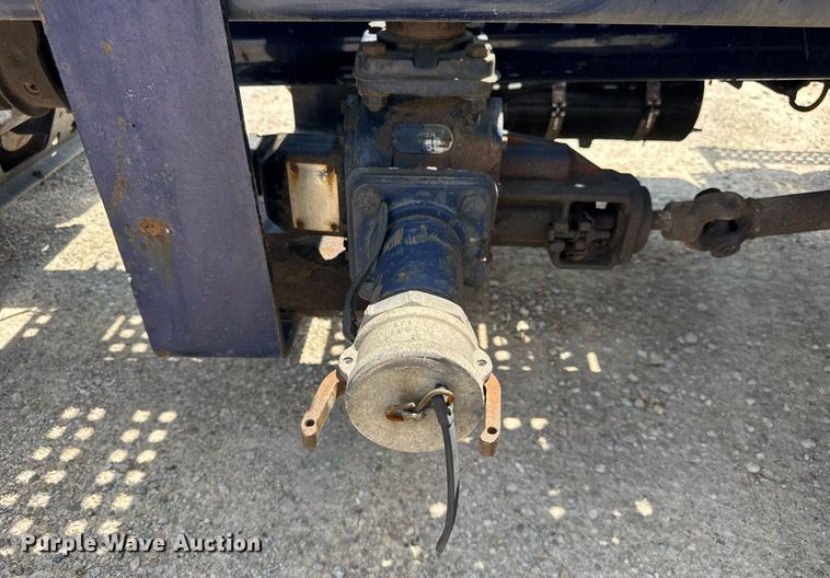 image for item DI9045 2017 Volvo VNM semi truck