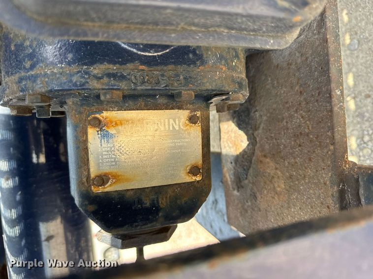 image for item DI9045 2017 Volvo VNM semi truck