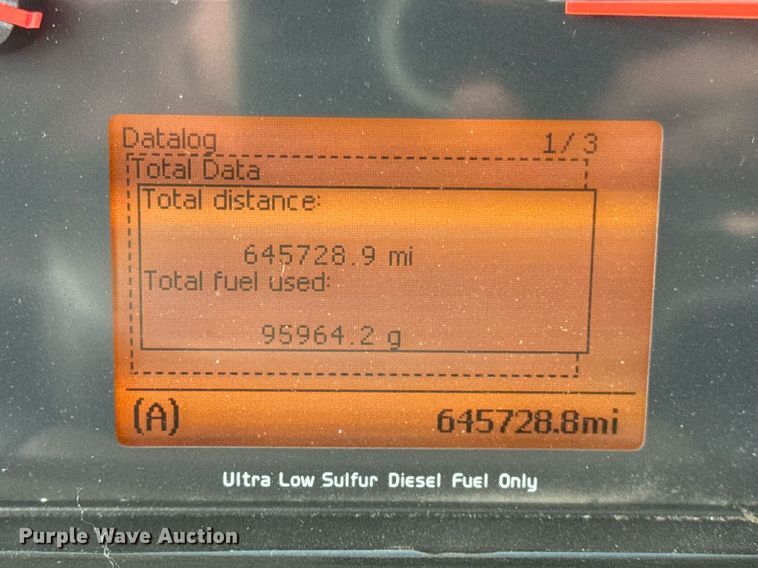 image for item DI9045 2017 Volvo VNM semi truck