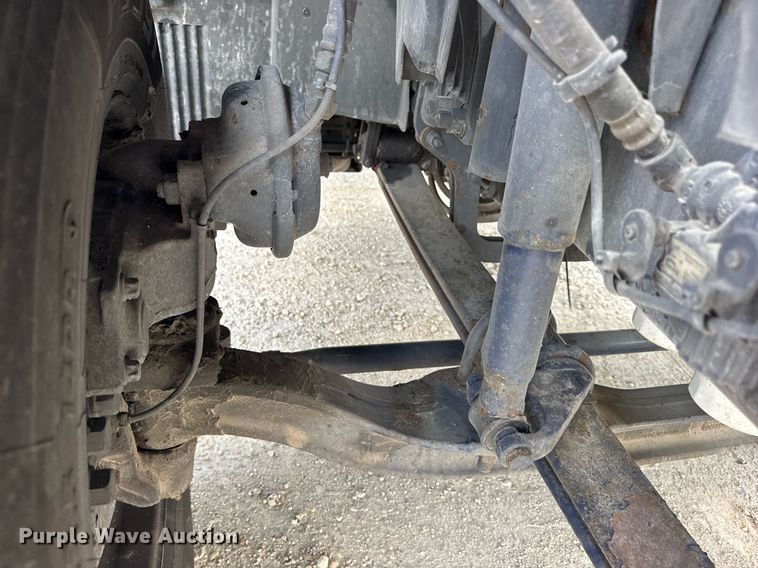 image for item DI9045 2017 Volvo VNM semi truck