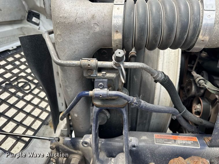 image for item DI9045 2017 Volvo VNM semi truck