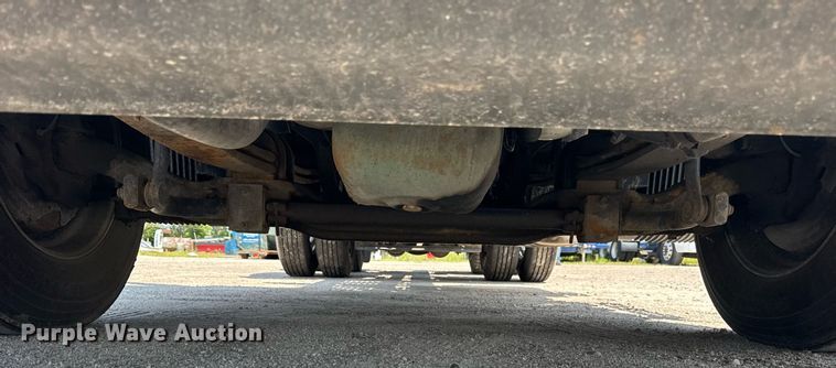 image for item DI9046 2017 Volvo VNM semi truck