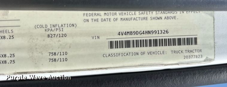 image for item DI9046 2017 Volvo VNM semi truck