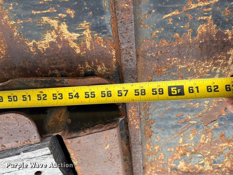 image for item DM5746 2015 Transcraft drop deck equipment trailer