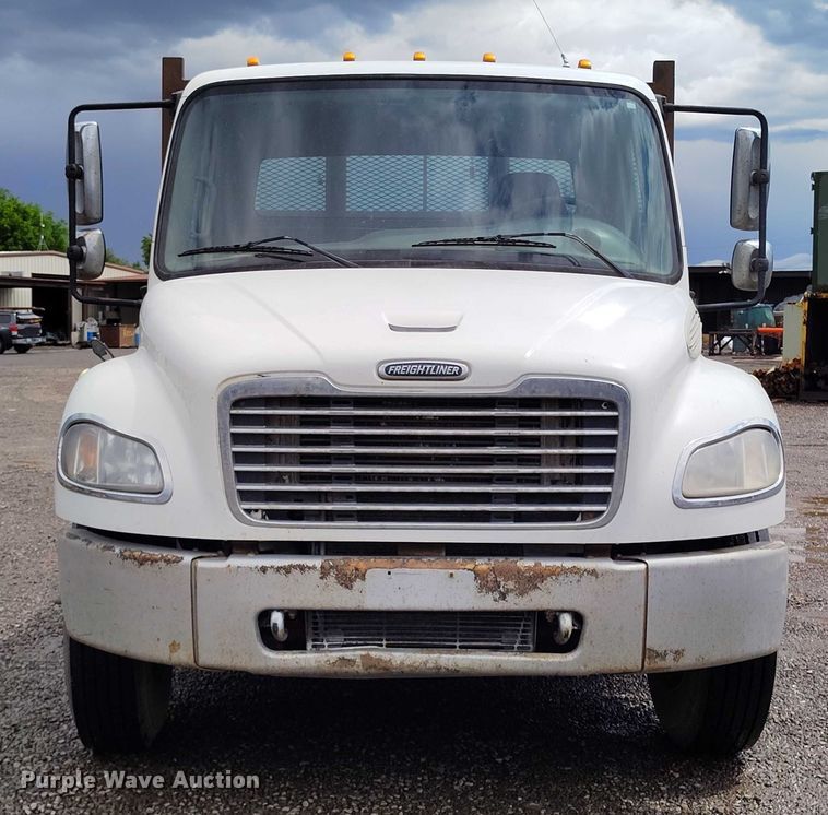 image for item DP4990 2006 Freightliner Business Class M2 dump flatbed truck