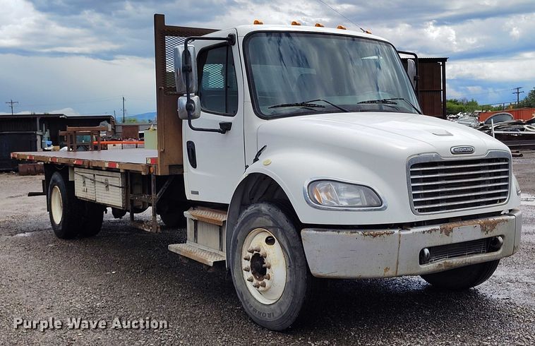 image for item DP4990 2006 Freightliner Business Class M2 dump flatbed truck