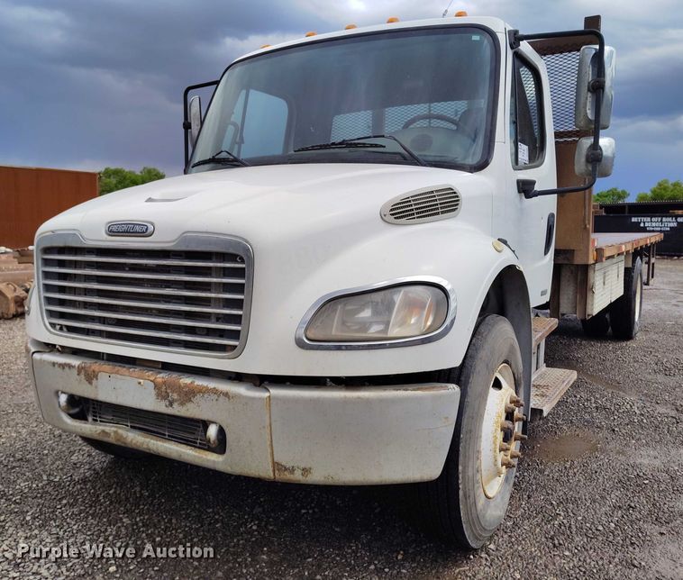 image for item DP4990 2006 Freightliner Business Class M2 dump flatbed truck