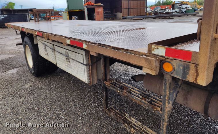 image for item DP4990 2006 Freightliner Business Class M2 dump flatbed truck