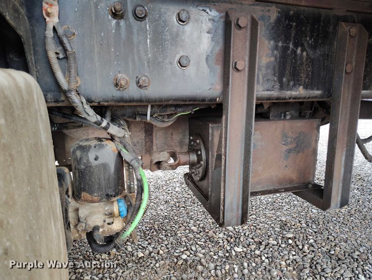 image for item DP4990 2006 Freightliner Business Class M2 dump flatbed truck