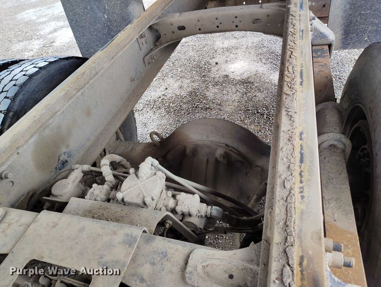 image for item DP4990 2006 Freightliner Business Class M2 dump flatbed truck