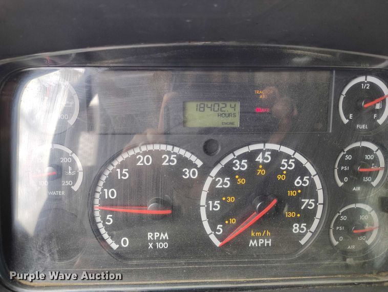 image for item DP4990 2006 Freightliner Business Class M2 dump flatbed truck