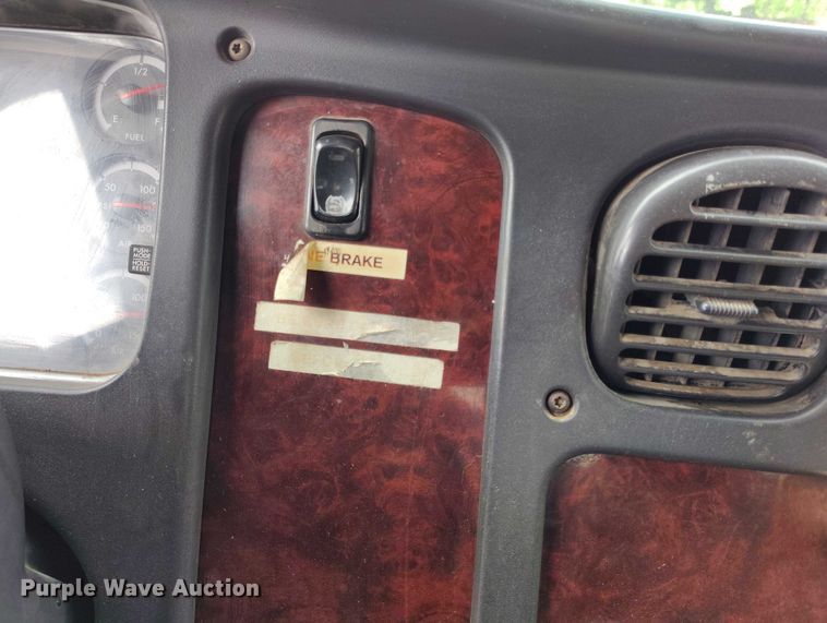 image for item DP4990 2006 Freightliner Business Class M2 dump flatbed truck