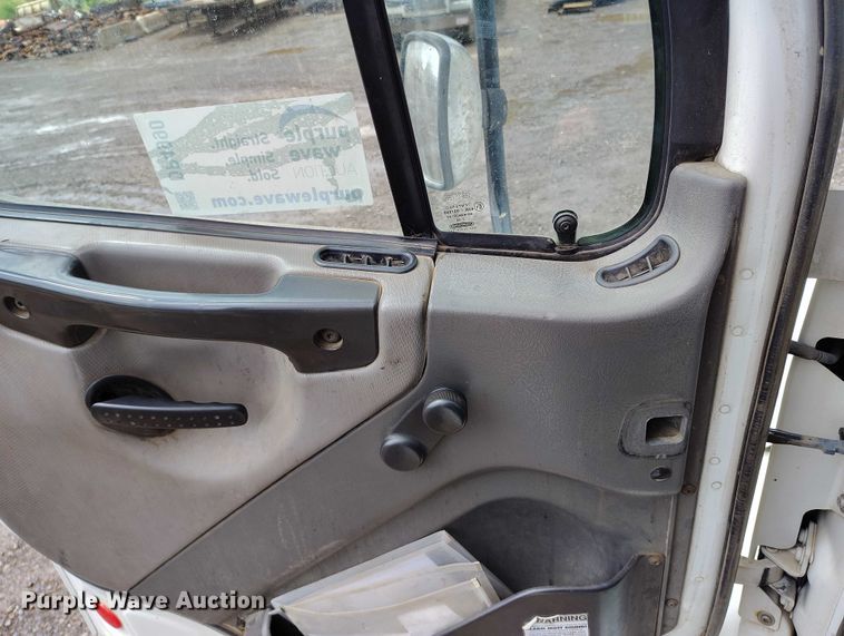 image for item DP4990 2006 Freightliner Business Class M2 dump flatbed truck