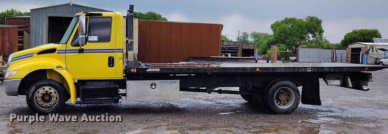 image for item DP4991 2007 International 4300 rollback truck
