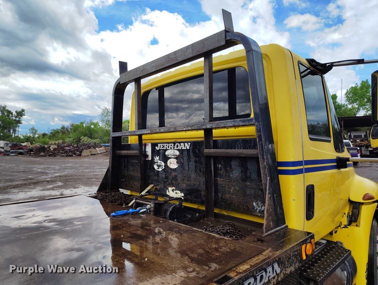 image for item DP4991 2007 International 4300 rollback truck