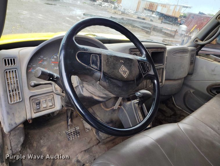 image for item DP4991 2007 International 4300 rollback truck