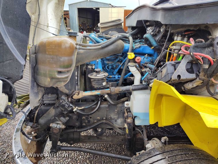 image for item DP4991 2007 International 4300 rollback truck