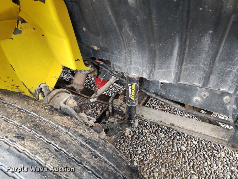 image for item DP4991 2007 International 4300 rollback truck