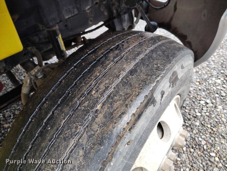 image for item DP4991 2007 International 4300 rollback truck