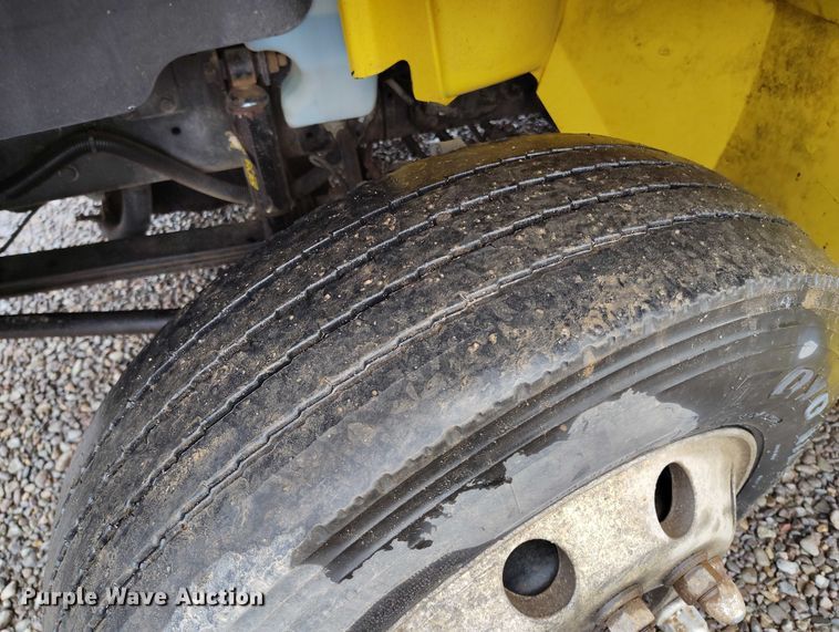 image for item DP4991 2007 International 4300 rollback truck