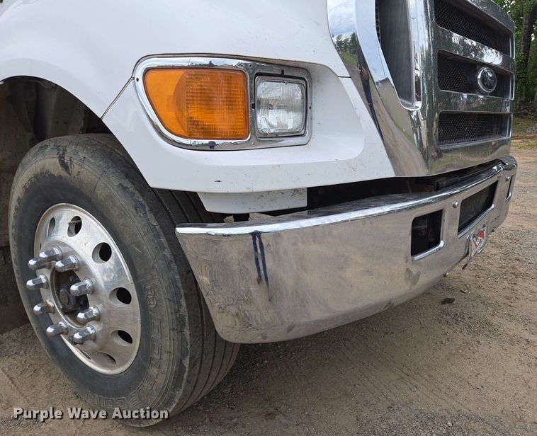 image for item DP6383 2005 Ford F750 Super Duty flatbed truck