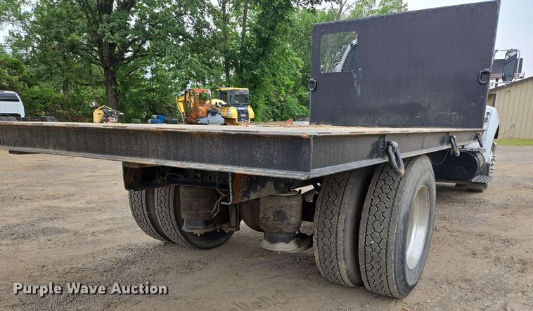 image for item DP6383 2005 Ford F750 Super Duty flatbed truck