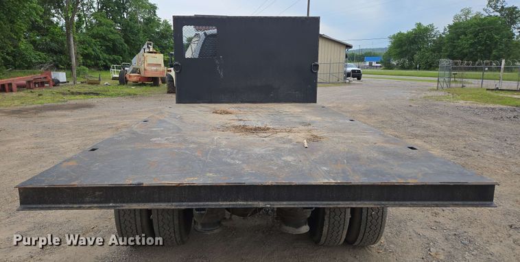 image for item DP6383 2005 Ford F750 Super Duty flatbed truck