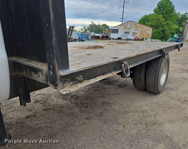 image for item DP6383 2005 Ford F750 Super Duty flatbed truck