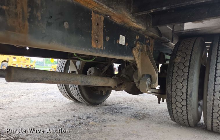 image for item DP6383 2005 Ford F750 Super Duty flatbed truck