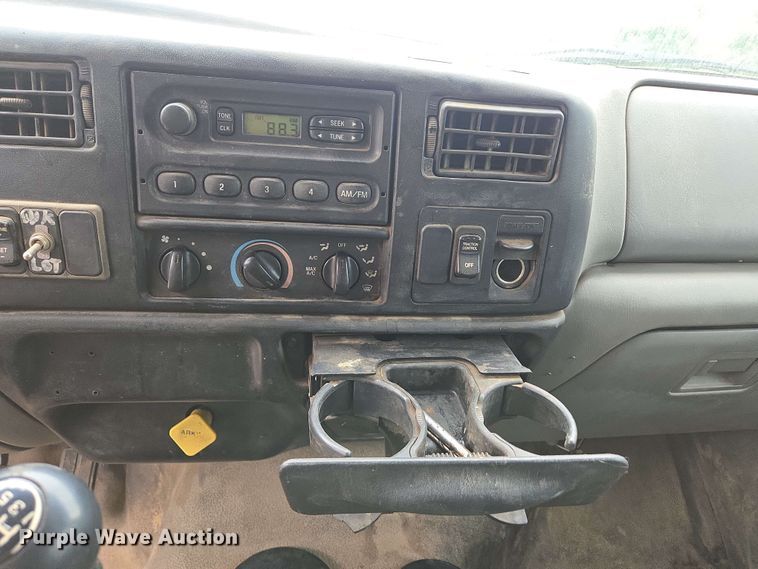 image for item DP6383 2005 Ford F750 Super Duty flatbed truck