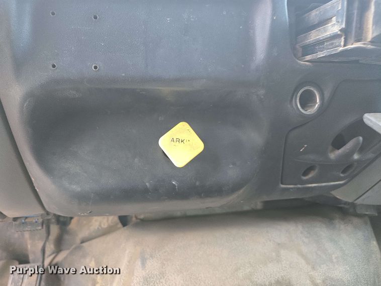 image for item DP6383 2005 Ford F750 Super Duty flatbed truck