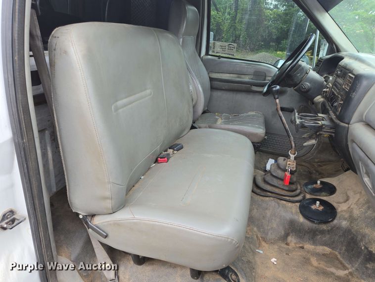 image for item DP6383 2005 Ford F750 Super Duty flatbed truck