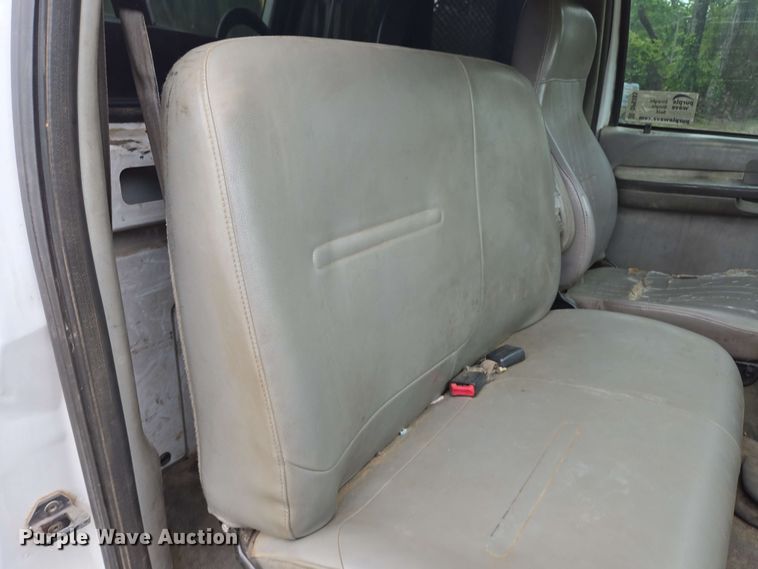 image for item DP6383 2005 Ford F750 Super Duty flatbed truck