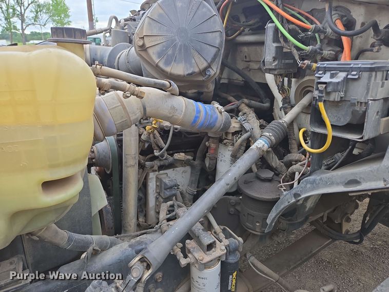 image for item DP6383 2005 Ford F750 Super Duty flatbed truck