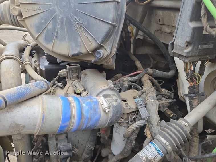 image for item DP6383 2005 Ford F750 Super Duty flatbed truck