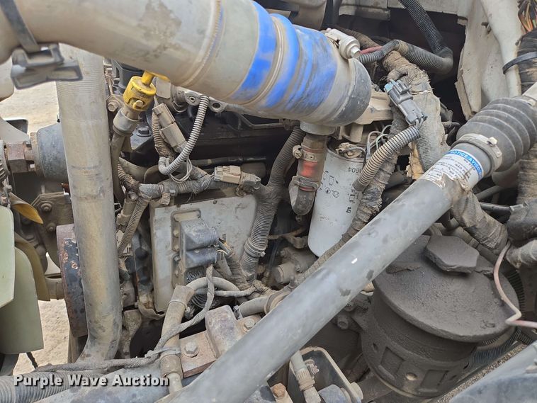 image for item DP6383 2005 Ford F750 Super Duty flatbed truck