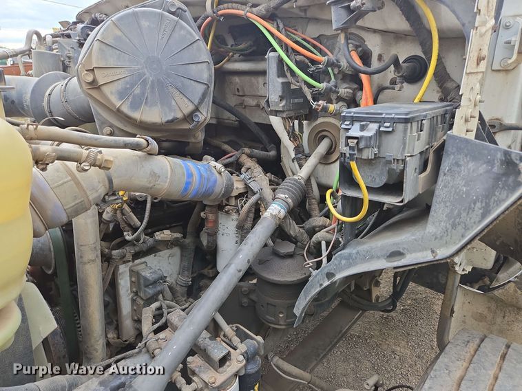 image for item DP6383 2005 Ford F750 Super Duty flatbed truck