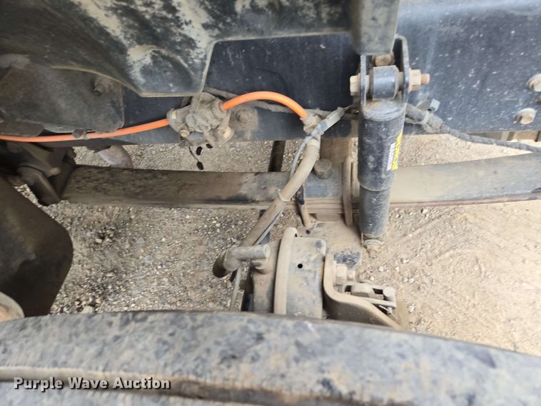 image for item DP6383 2005 Ford F750 Super Duty flatbed truck