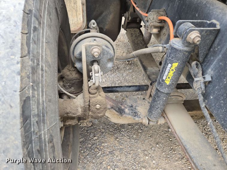 image for item DP6383 2005 Ford F750 Super Duty flatbed truck